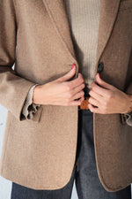 БЕЖОВ ВЪЛНЕН БЛЕЙЗЪР