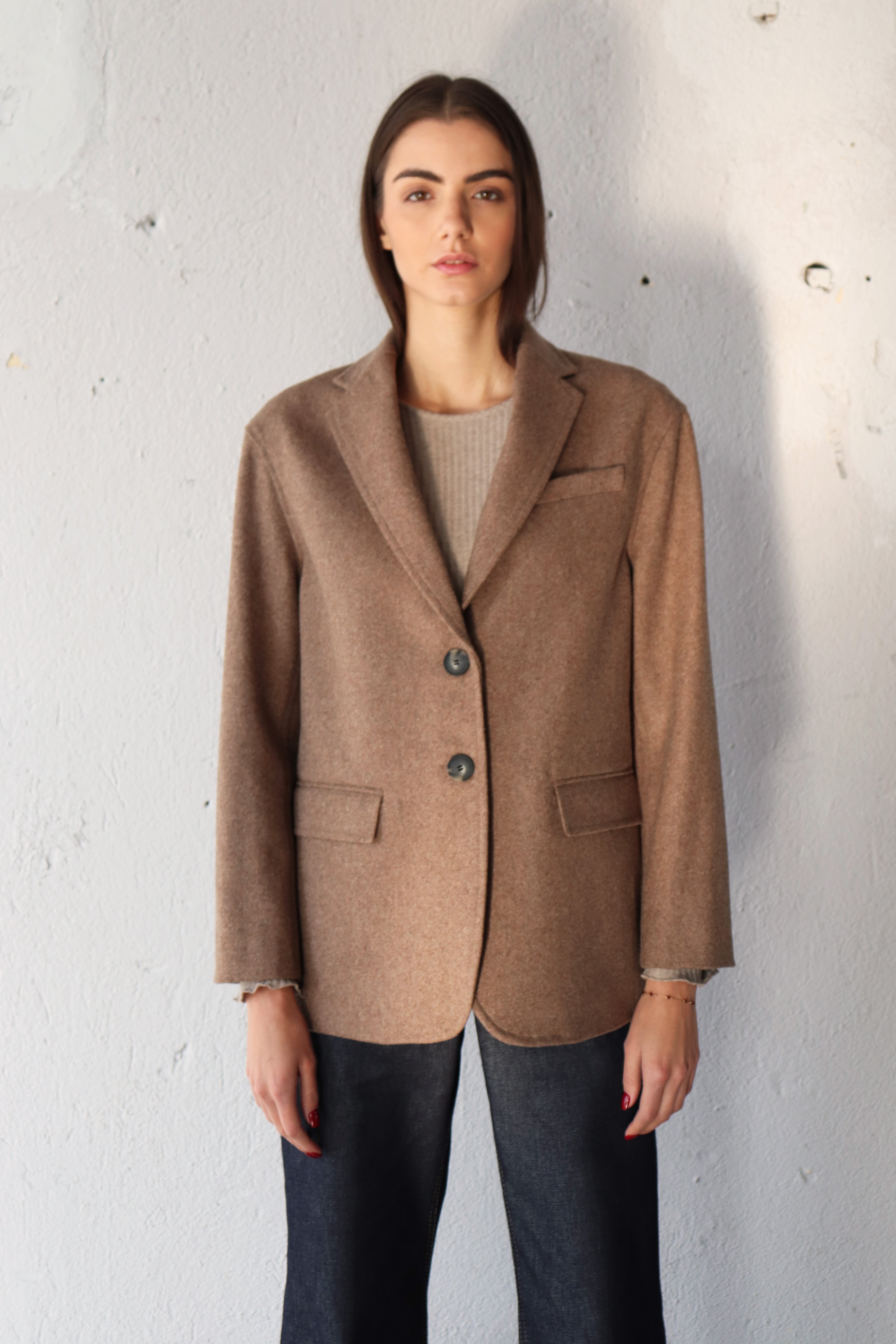 БЕЖОВ ВЪЛНЕН БЛЕЙЗЪР