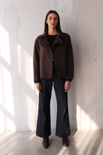 КАФЯВО ЯКЕ С ПРЕХЛУПВАНЕ