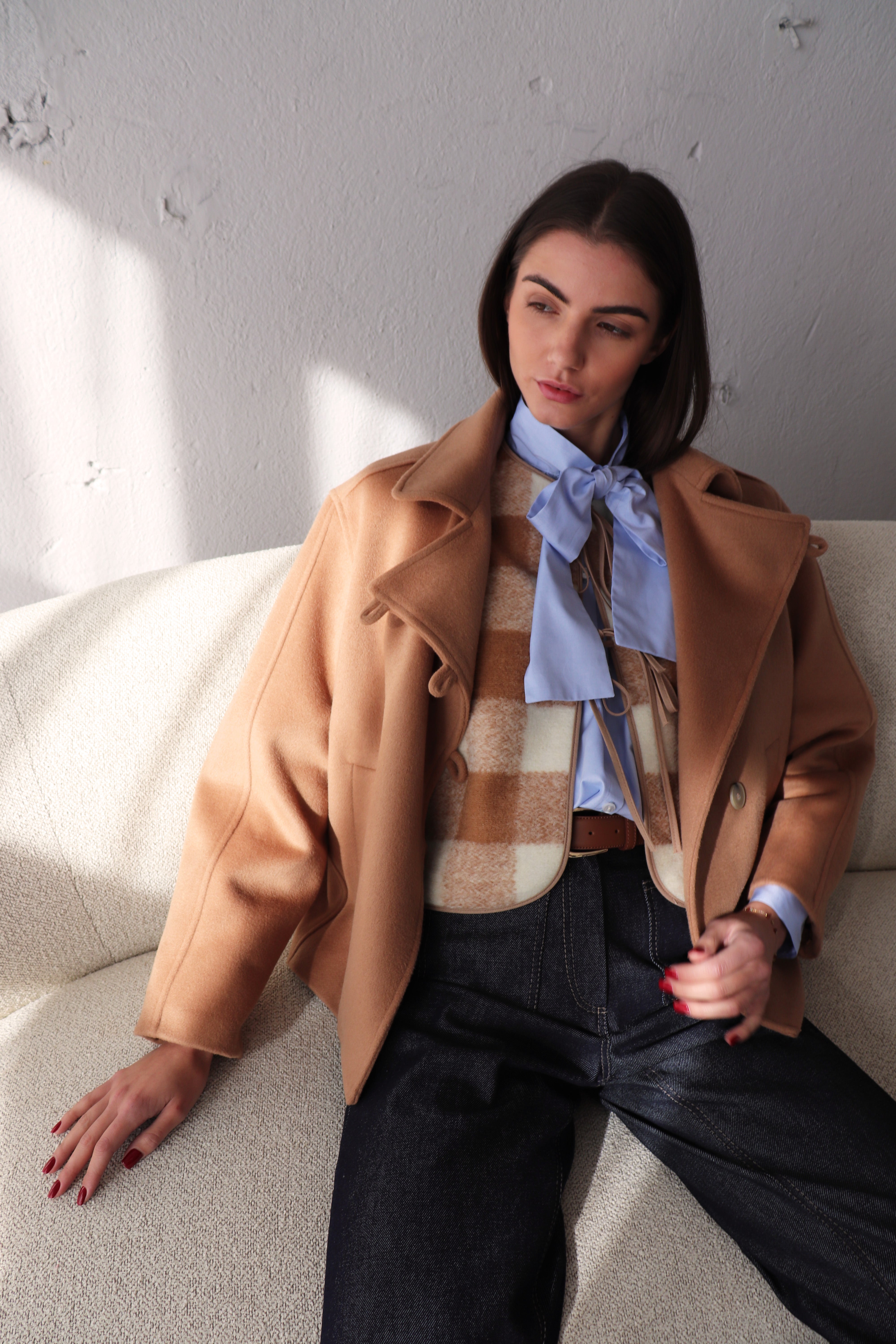 ЯКЕ С ПРЕХЛУПВАНЕ КАМЕЛ