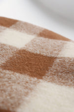 БЕЖОВ КАРИРАН ШАЛ ОТ СУРОВА ВЪЛНА