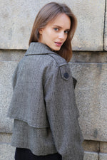 ЯКЕ ОТ СУРОВА ВЪЛНА