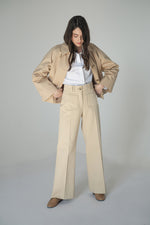 БЕЖОВ ПАНТАЛОН