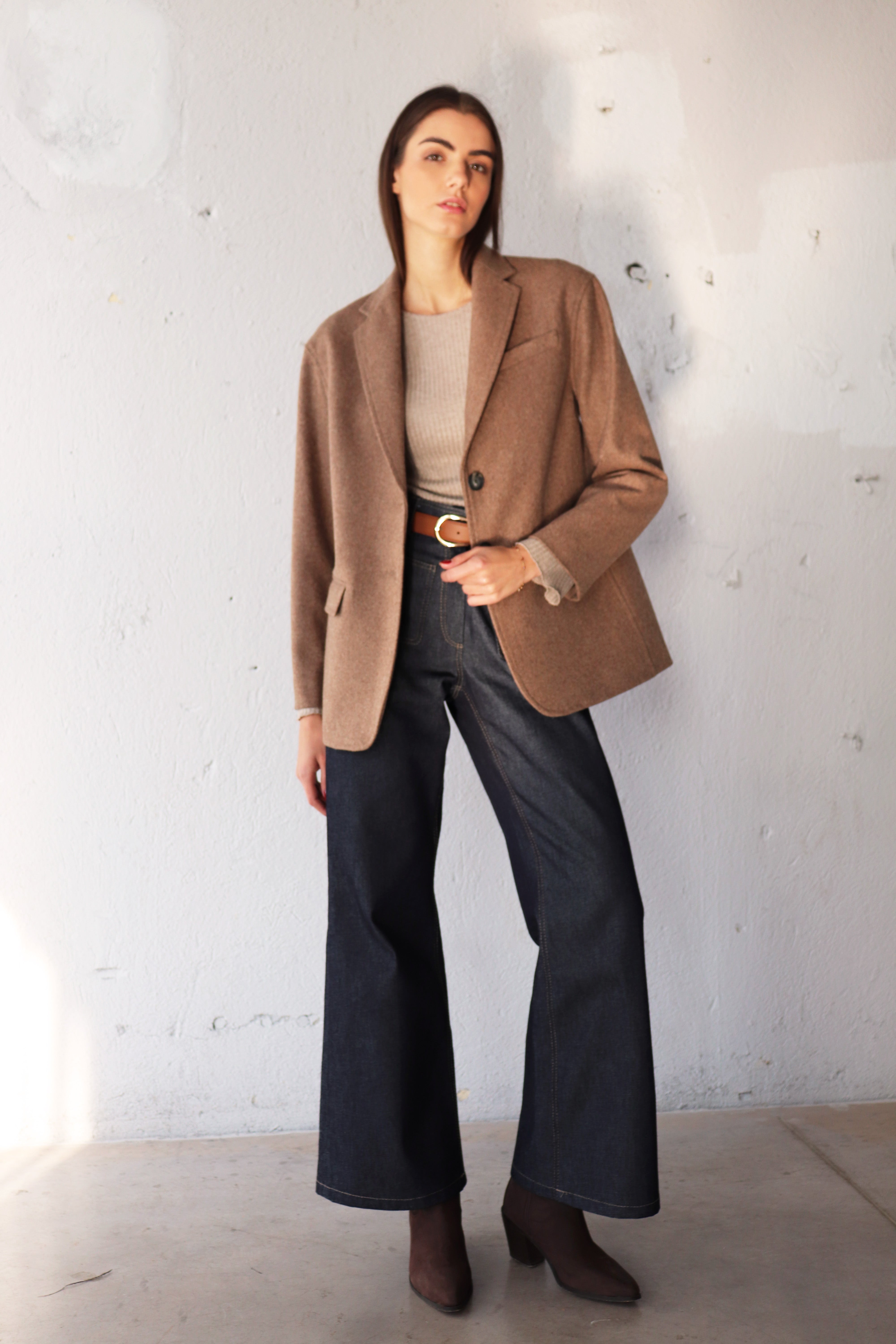 БЕЖОВ ВЪЛНЕН БЛЕЙЗЪР