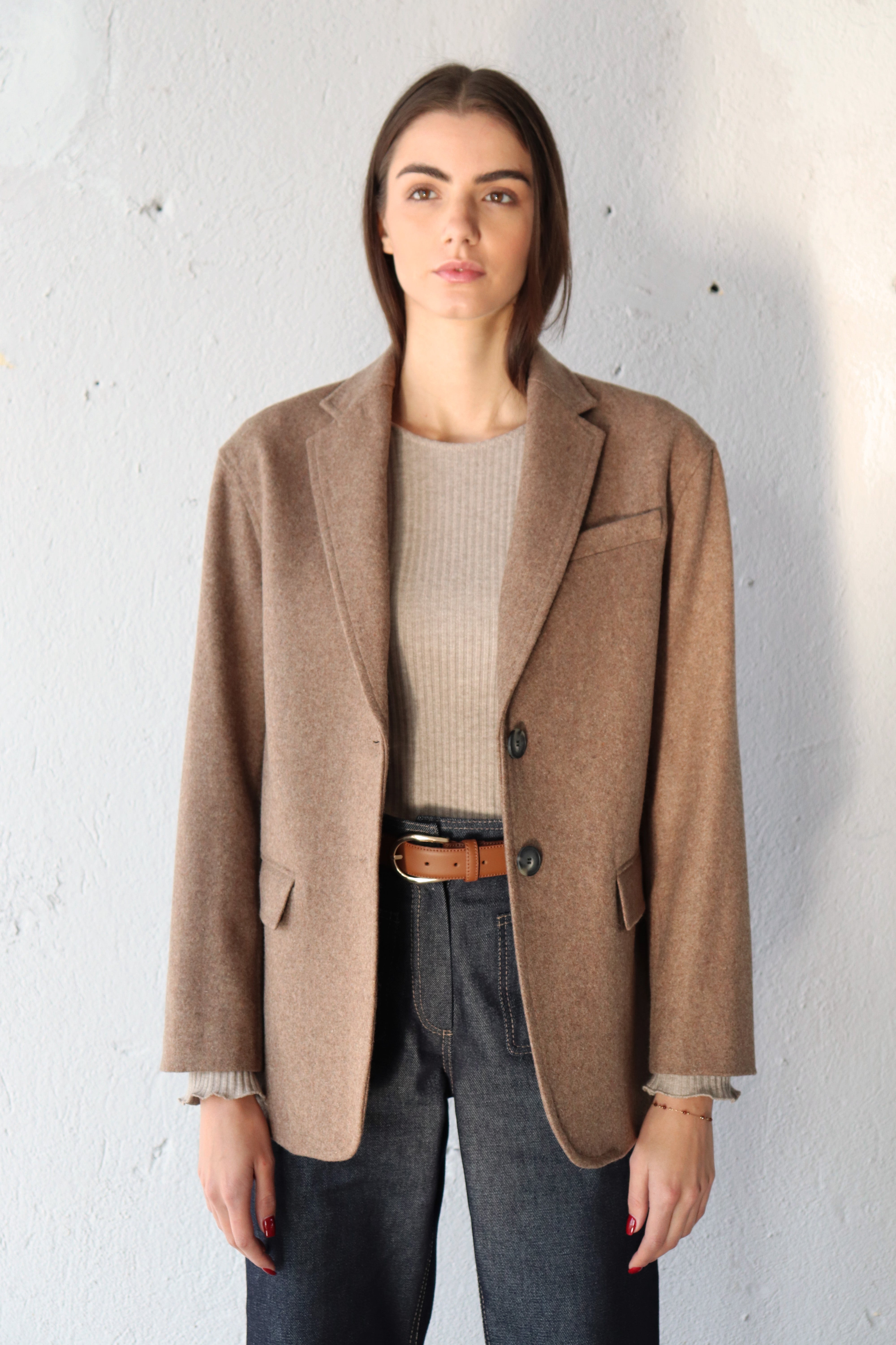 БЕЖОВ ВЪЛНЕН БЛЕЙЗЪР