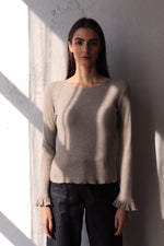 РИПСЕНА БЛУЗА С КЪДРИ В РЪКАВИТЕ