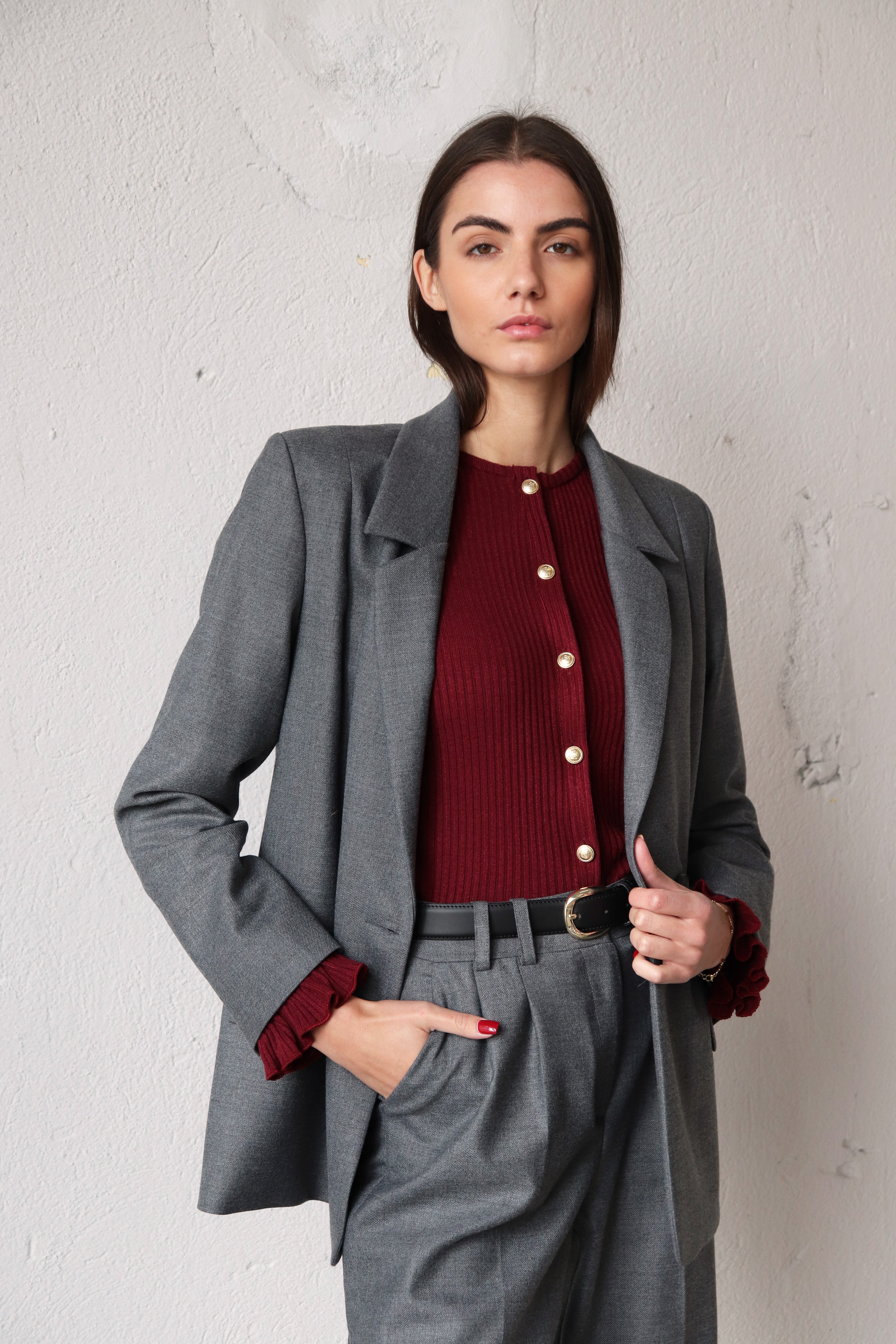 ДВУРЕДЕН БЛЕЙЗЪР ОТ СУРОВА ВЪЛНА