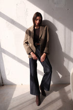 БЛЕЙЗЪР ОТ ПЕПИТ