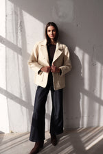 ВЪЛНЕН БЛЕЙЗЪР ОТ БУКЛЕ