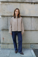 БЕЖОВО КЪСО ВЪЛНЕНО ЯКЕ