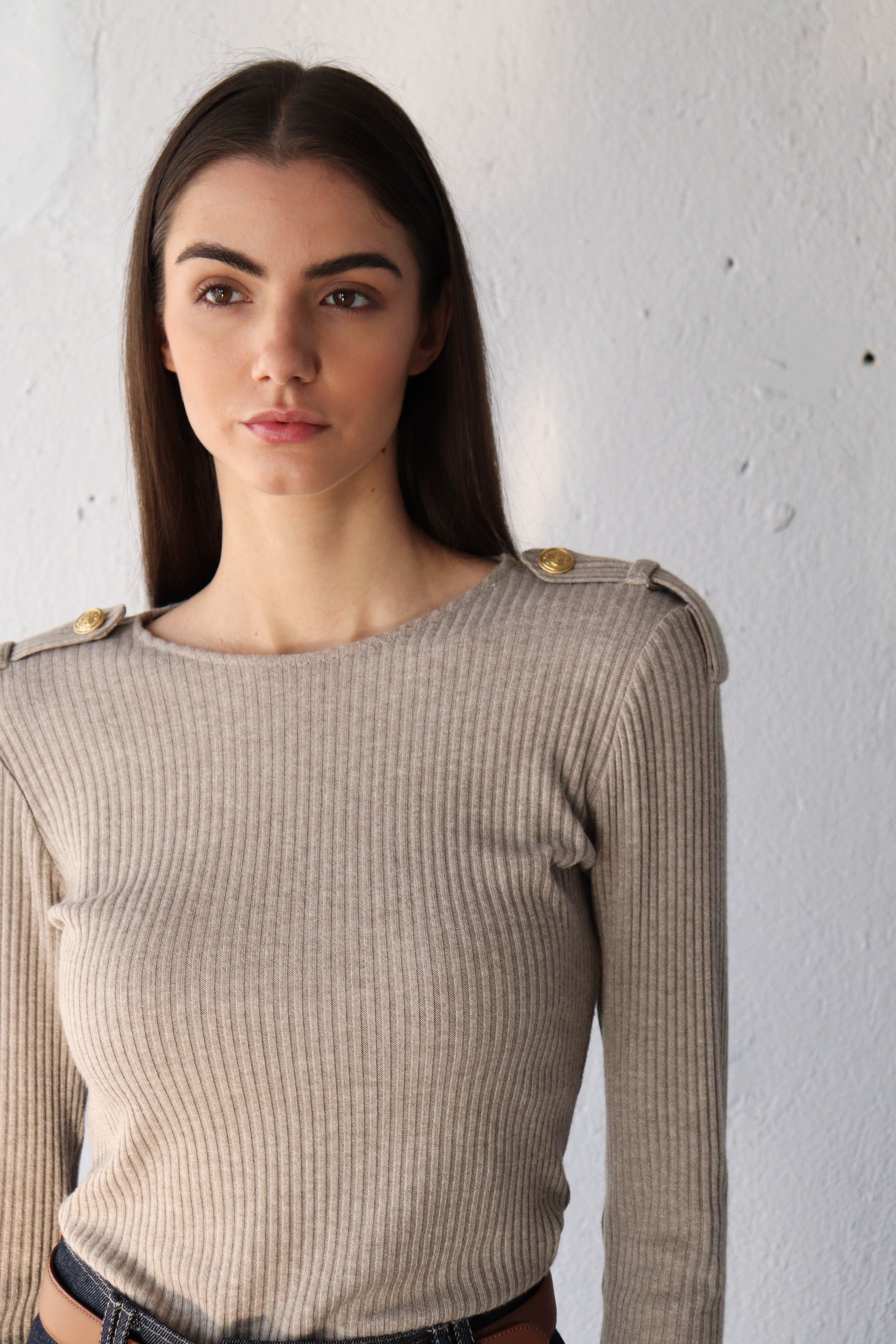 РИПСЕНА БЛУЗА С ПАГОНИ