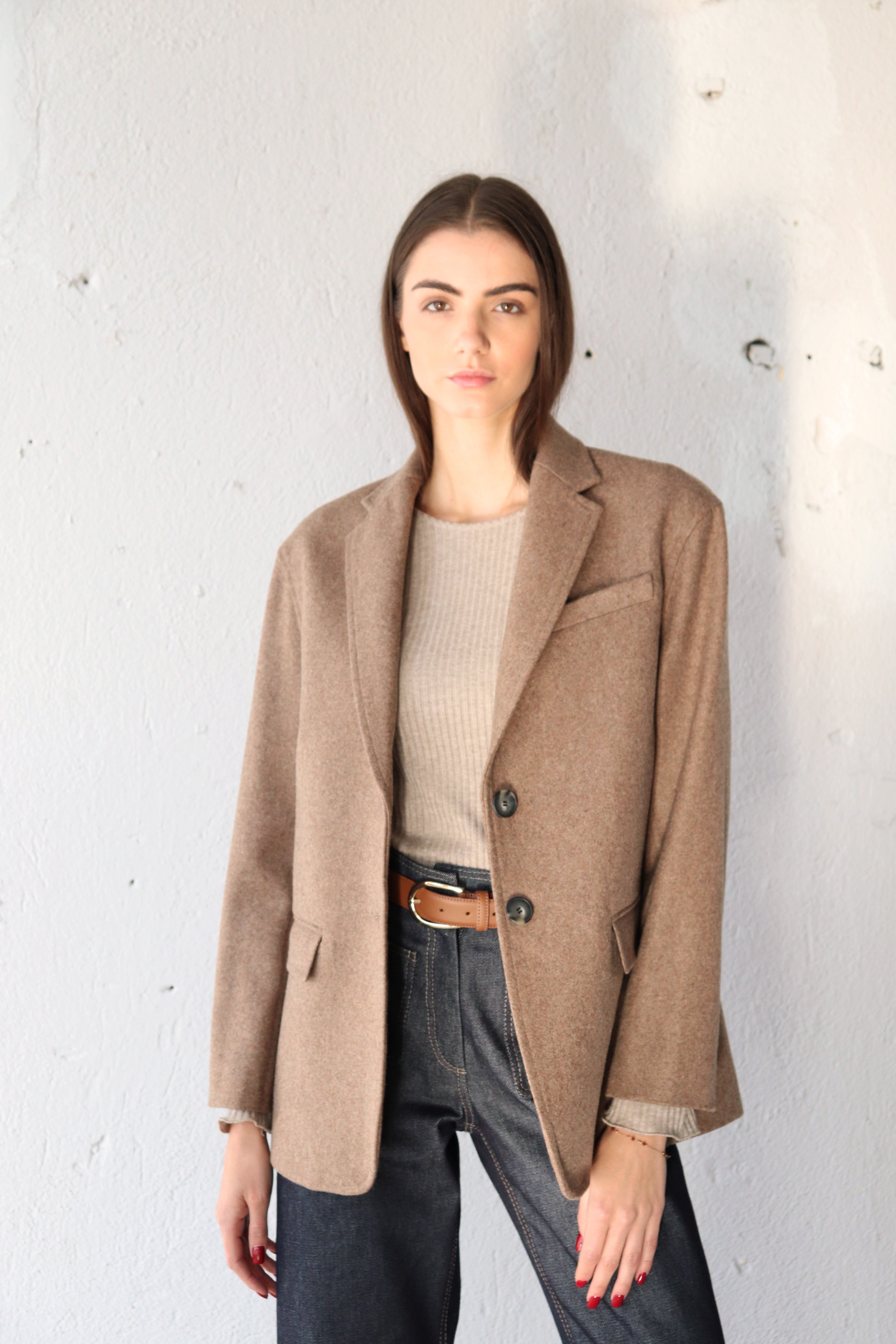 БЕЖОВ ВЪЛНЕН БЛЕЙЗЪР