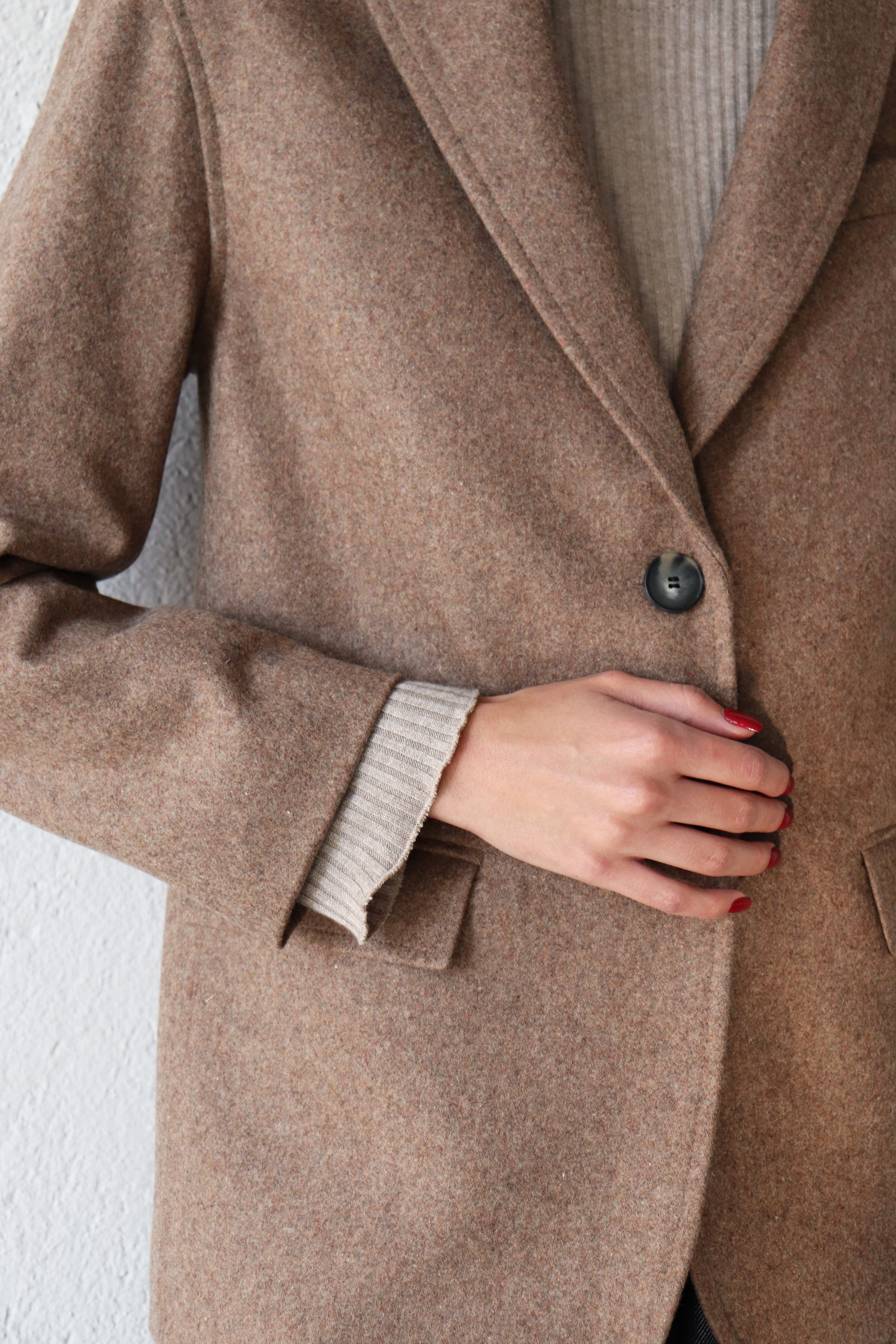 БЕЖОВ ВЪЛНЕН БЛЕЙЗЪР