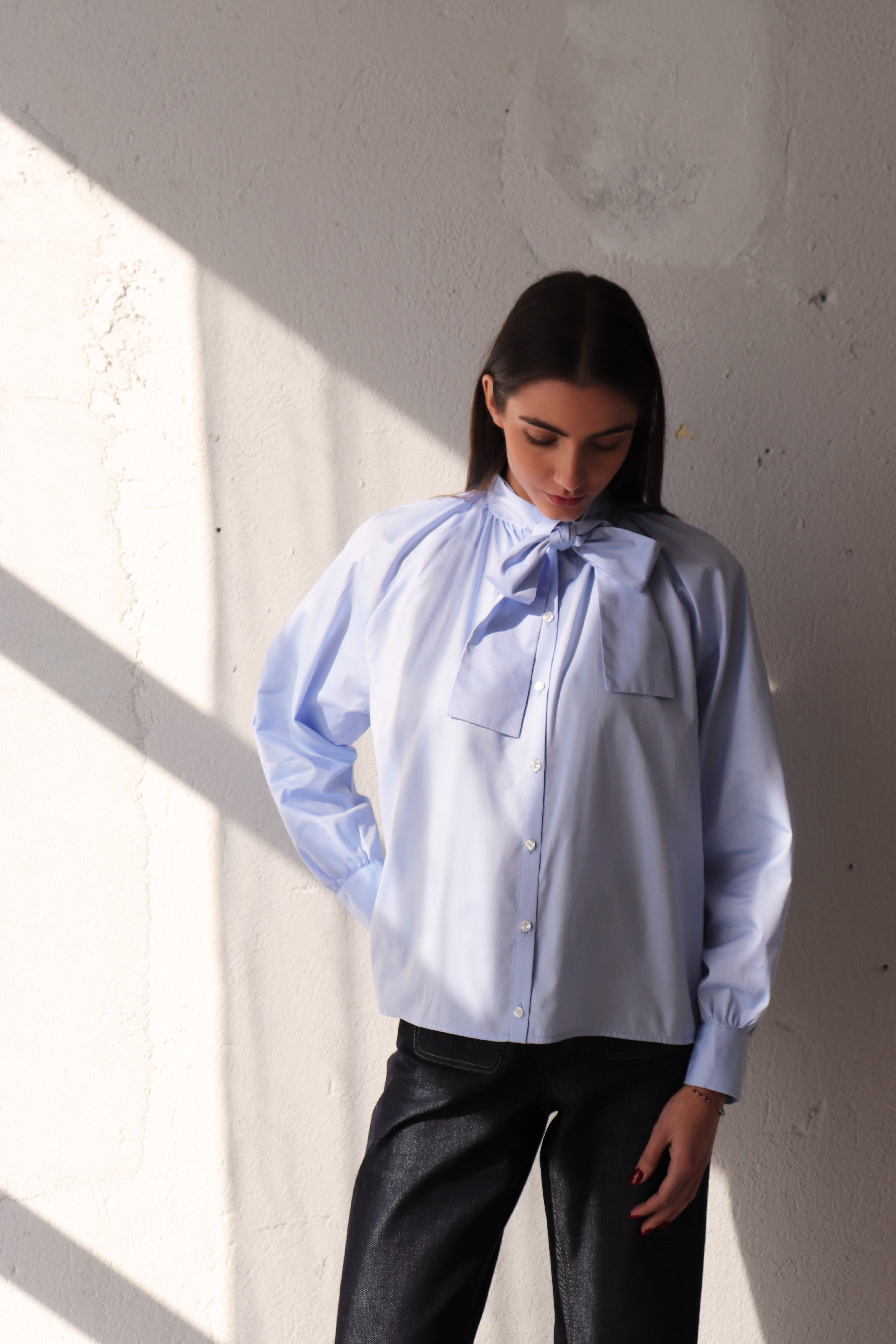 СИНЯ РИЗА С ПАНДЕЛКА