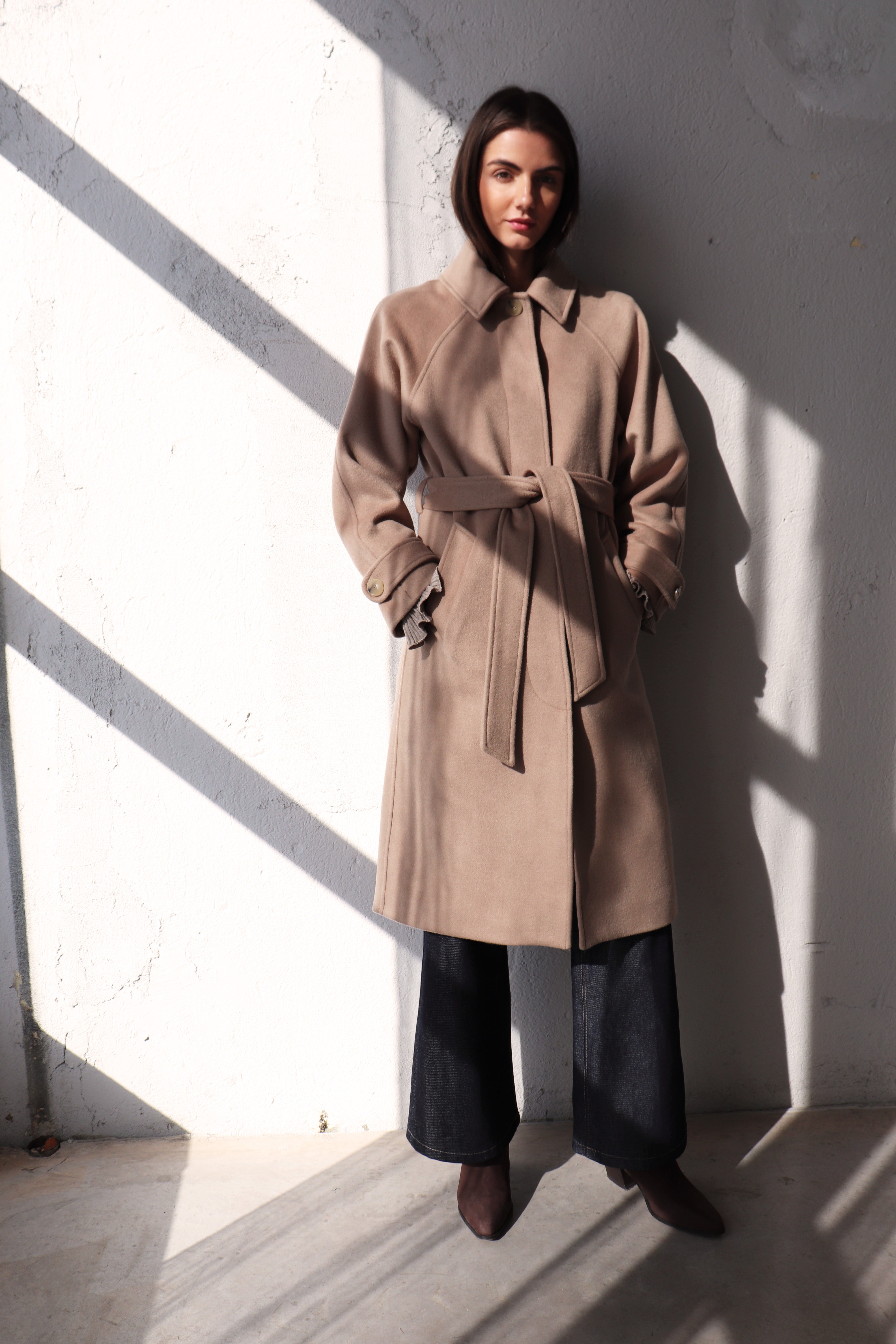 ПАЛТО СЪС СКРИТО ЗАКОПЧАВАНЕ