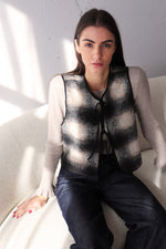 СИВ КАРИРАН ЕЛЕК ОТ СУРОВА ВЪЛНА