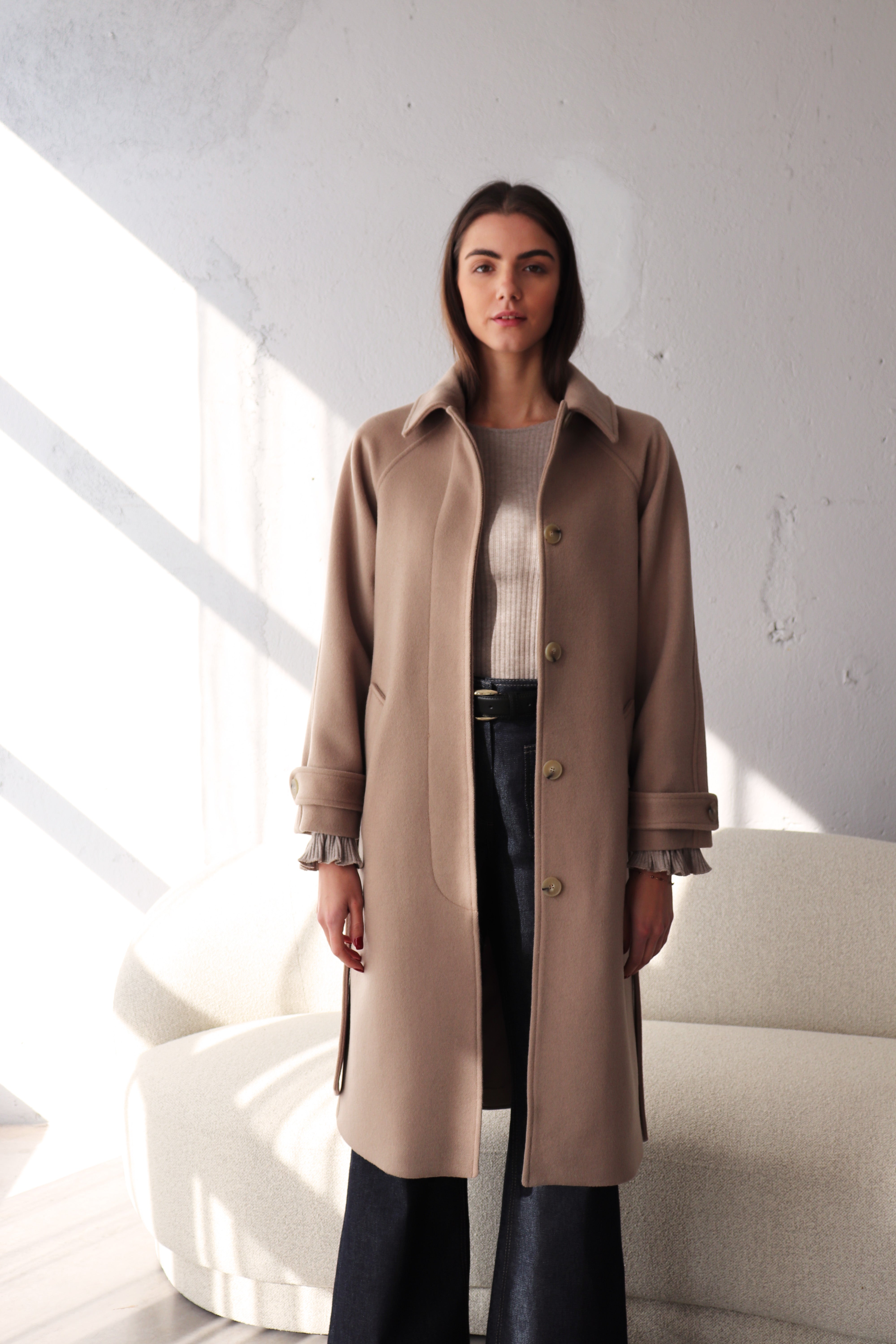 ПАЛТО СЪС СКРИТО ЗАКОПЧАВАНЕ