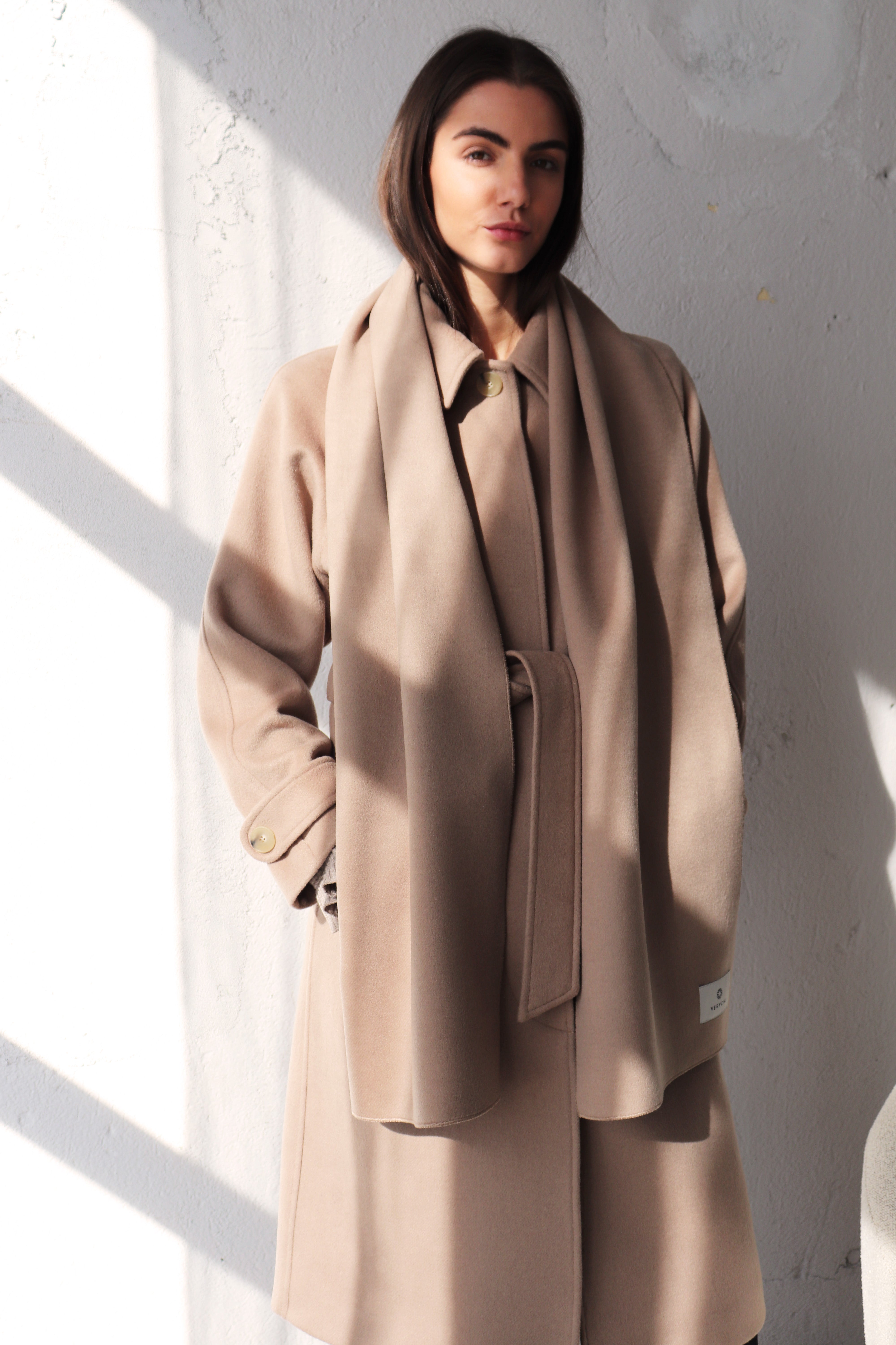 ПАЛТО СЪС СКРИТО ЗАКОПЧАВАНЕ