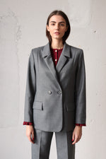 ДВУРЕДЕН БЛЕЙЗЪР ОТ СУРОВА ВЪЛНА