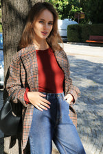 КАРИРАНО ПАЛТО ОТ СУРОВА ВЪЛНА