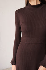 ДЪЛГА РИПСЕНА РОКЛЯ В КАФЯВО