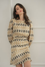 КЪСА БЕЖОВА РОКЛЯ С ПРИНТ