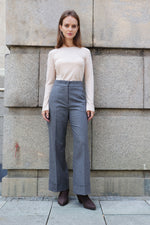 ПАНТАЛОН ОТ СУРОВА ВЪЛНА В СИВО РАЙЕ