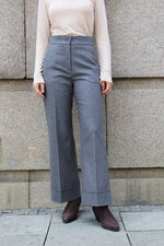 ПАНТАЛОН ОТ СУРОВА ВЪЛНА В СИВО РАЙЕ