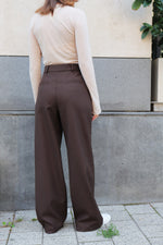 КАФЯВ ПАНТАЛОН СЪС СВОБОДЕН СИЛУЕТ