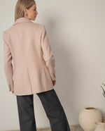 ЕДНОРЕДЕН БЛЕЙЗЪР