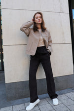 КАФЯВ СВОБОДЕН ПАНТАЛОН С ВРЪЗКИ