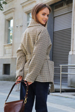 КЪСО ПАЛТО ОТ СУРОВА ВЪЛНА