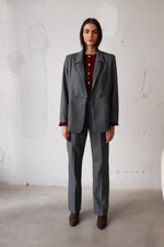 ДВУРЕДЕН БЛЕЙЗЪР ОТ СУРОВА ВЪЛНА