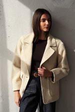 ВЪЛНЕН БЛЕЙЗЪР ОТ БУКЛЕ