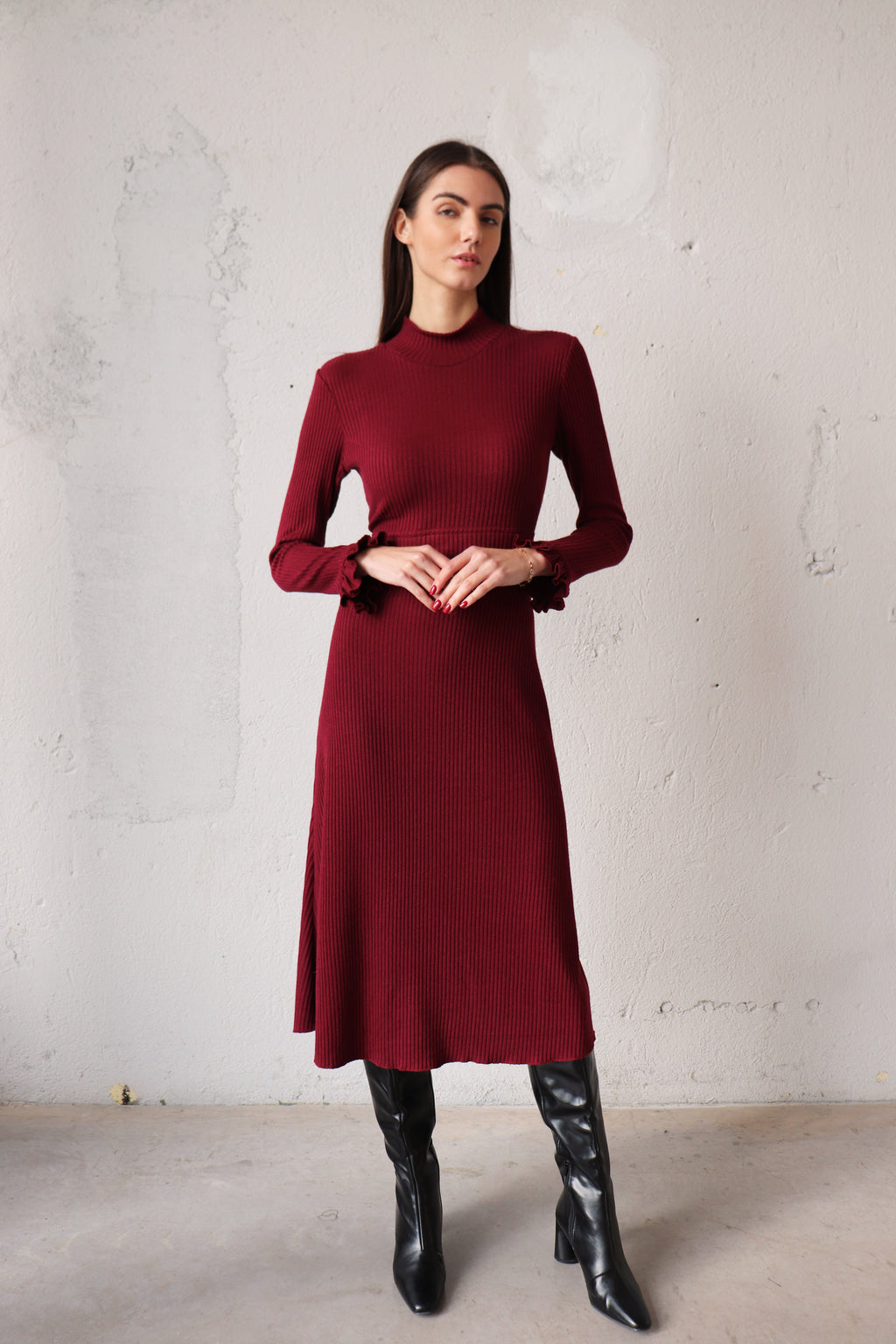 ДЪЛГА РИПСЕНА РОКЛЯ В БОРДО