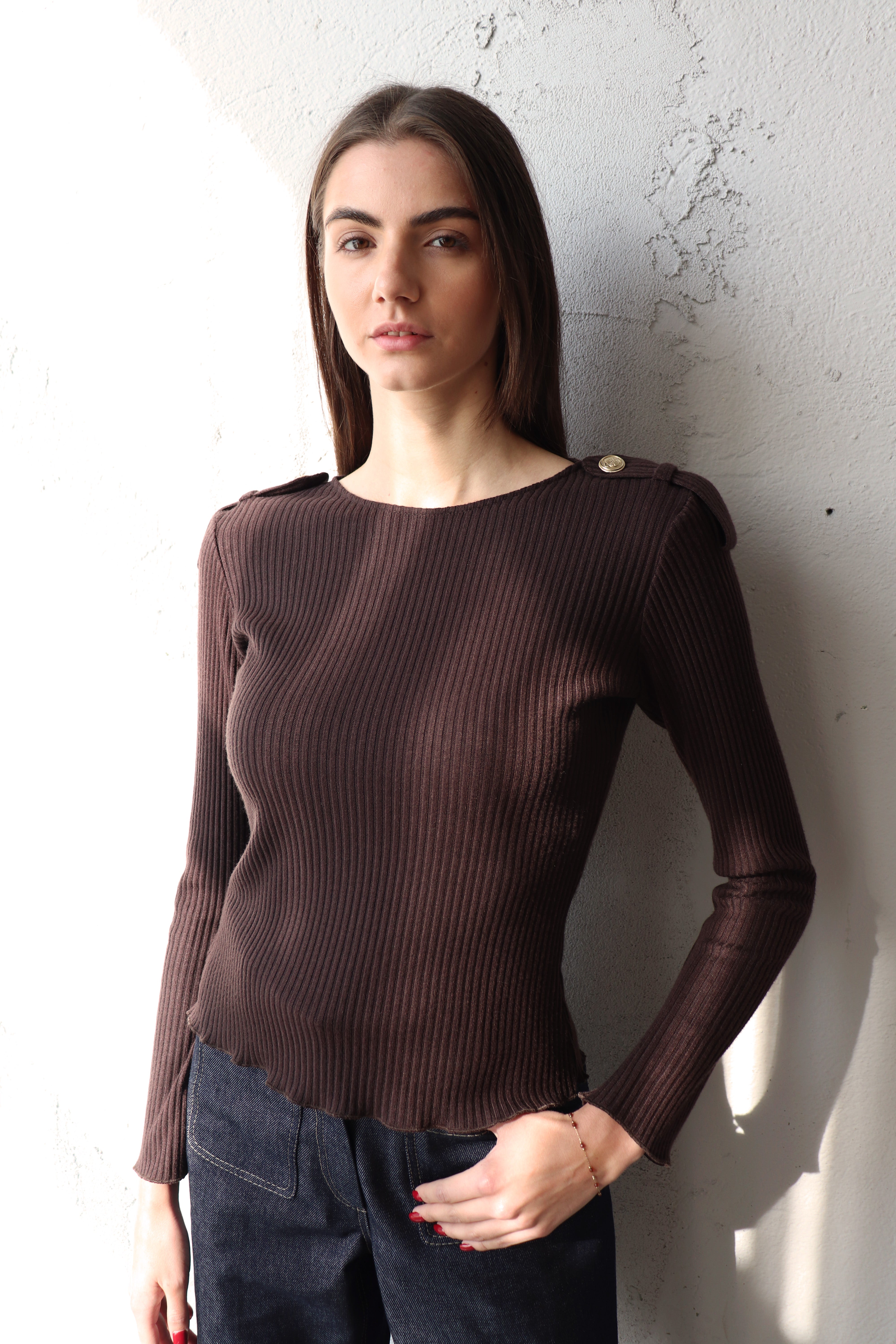 КАФЯВА РИПСЕНА БЛУЗА С ПАГОНИ