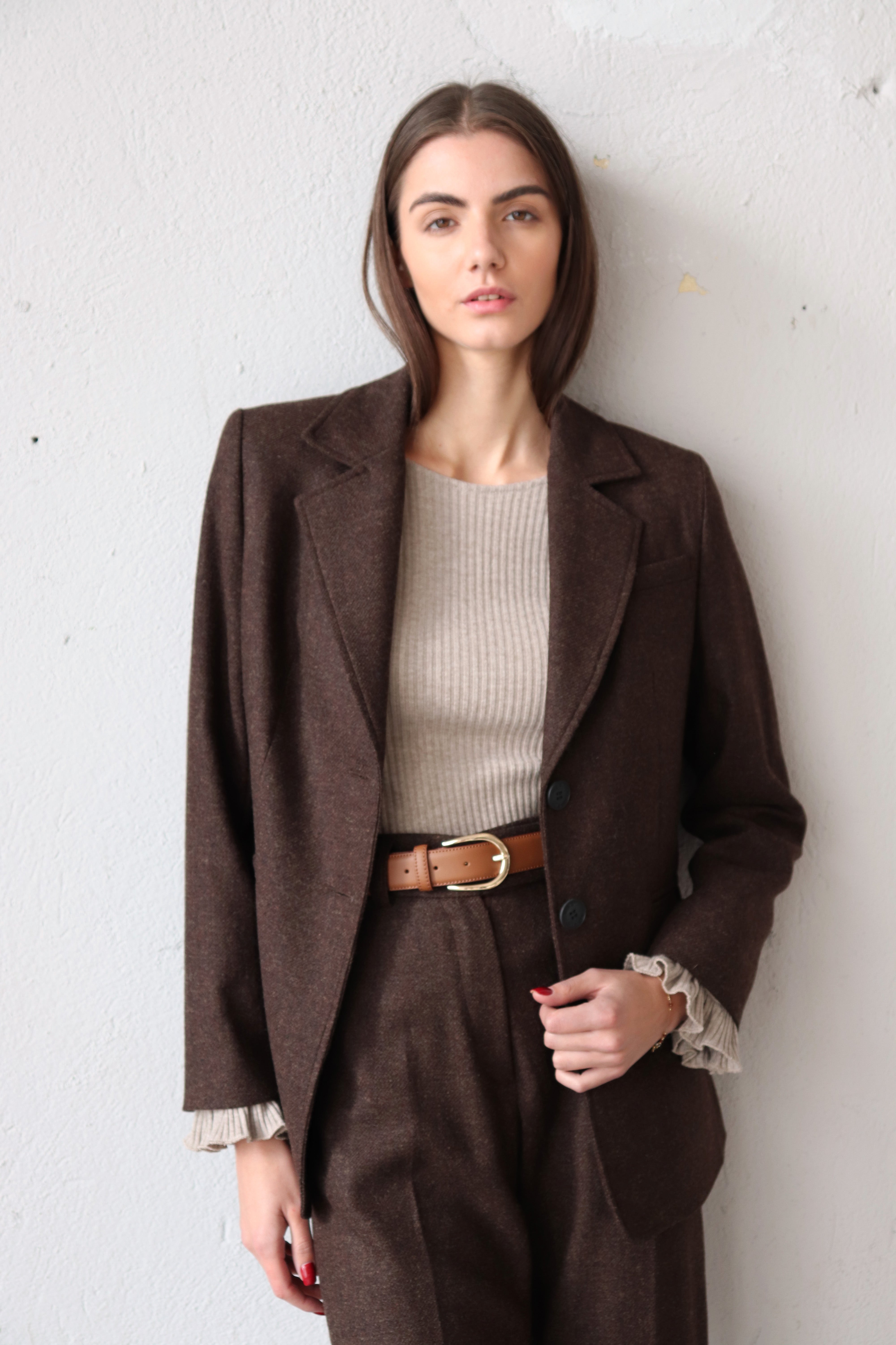 ЕДНОРЕДЕН БЛЕЙЗЪР ОТ КОСТЮМ