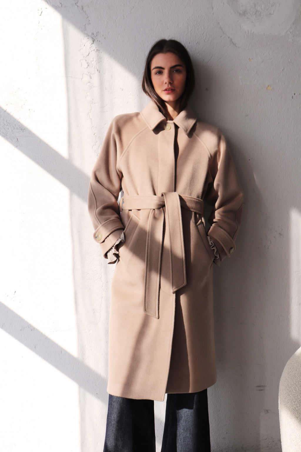 ПАЛТО СЪС СКРИТО ЗАКОПЧАВАНЕ