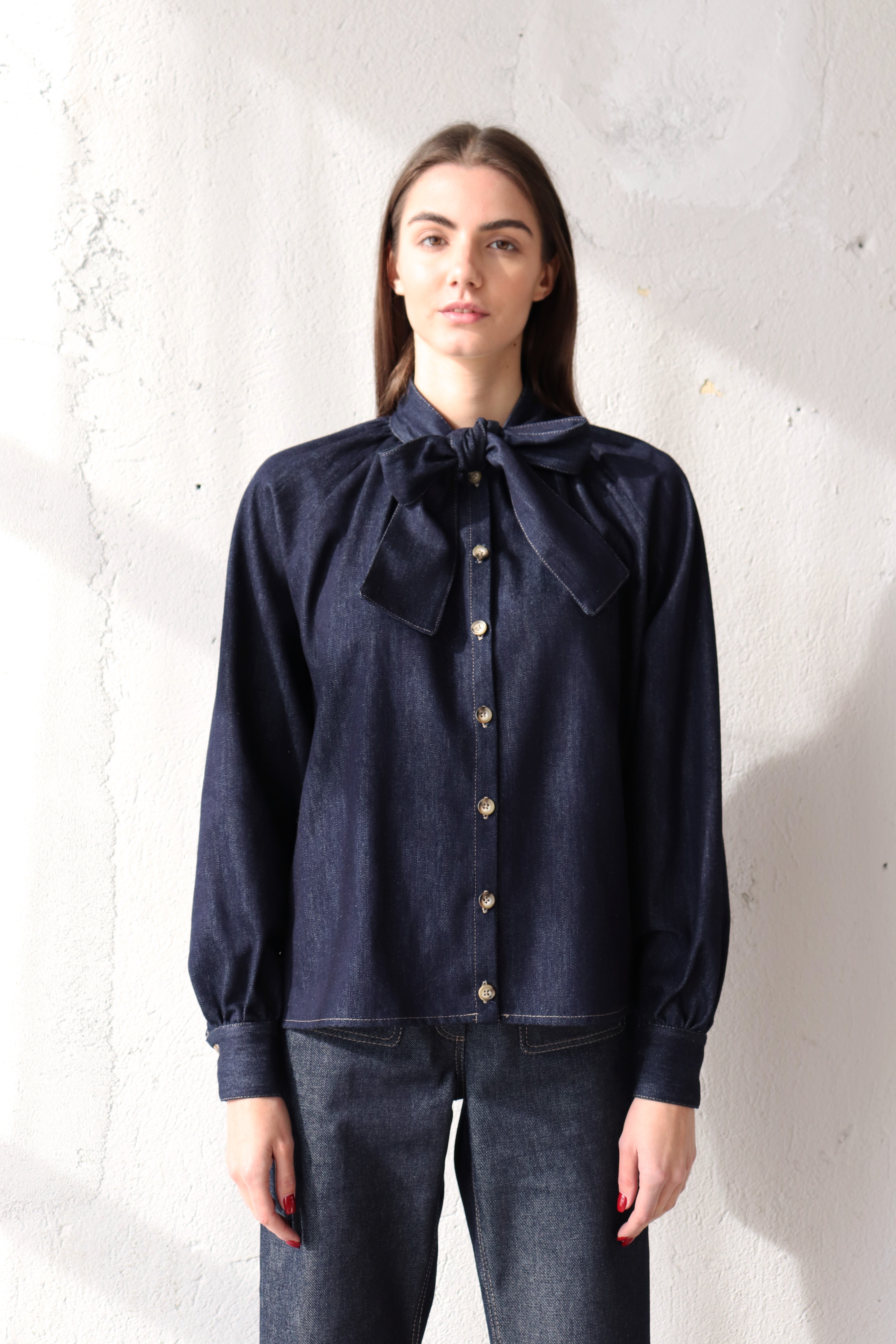 РИЗА ОТ СУРОВ ДЕНИМ