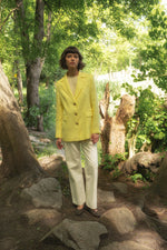 ЖЪЛТ ЛЕНЕН БЛЕЙЗЪР