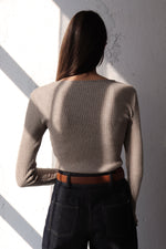 РИПСЕНА БЛУЗА С КЪДРИ В РЪКАВИТЕ