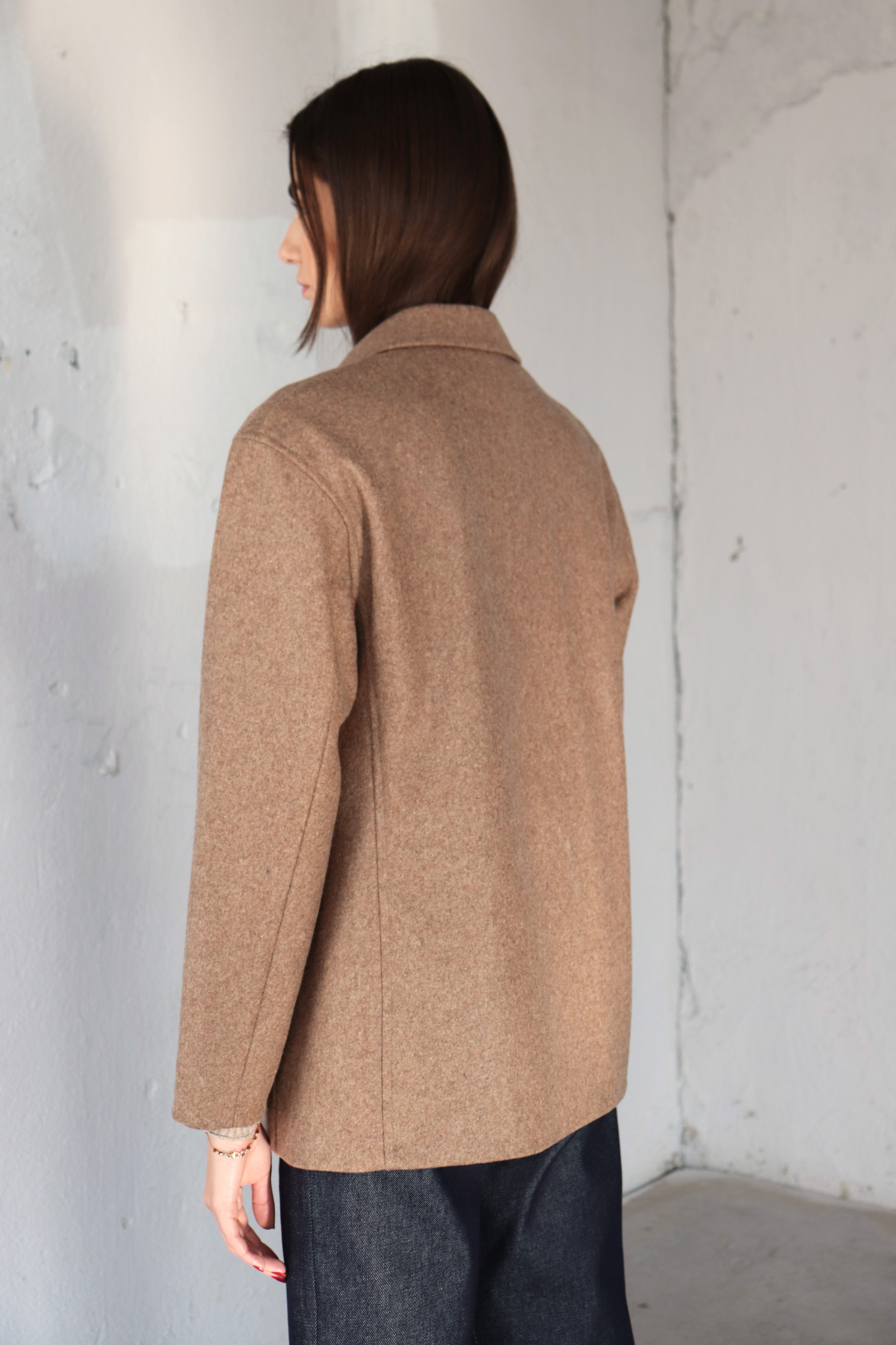 БЕЖОВ ВЪЛНЕН БЛЕЙЗЪР