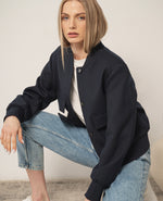 ТЪМНОСИНЬО ЯКЕ ТИП БОМБЪР