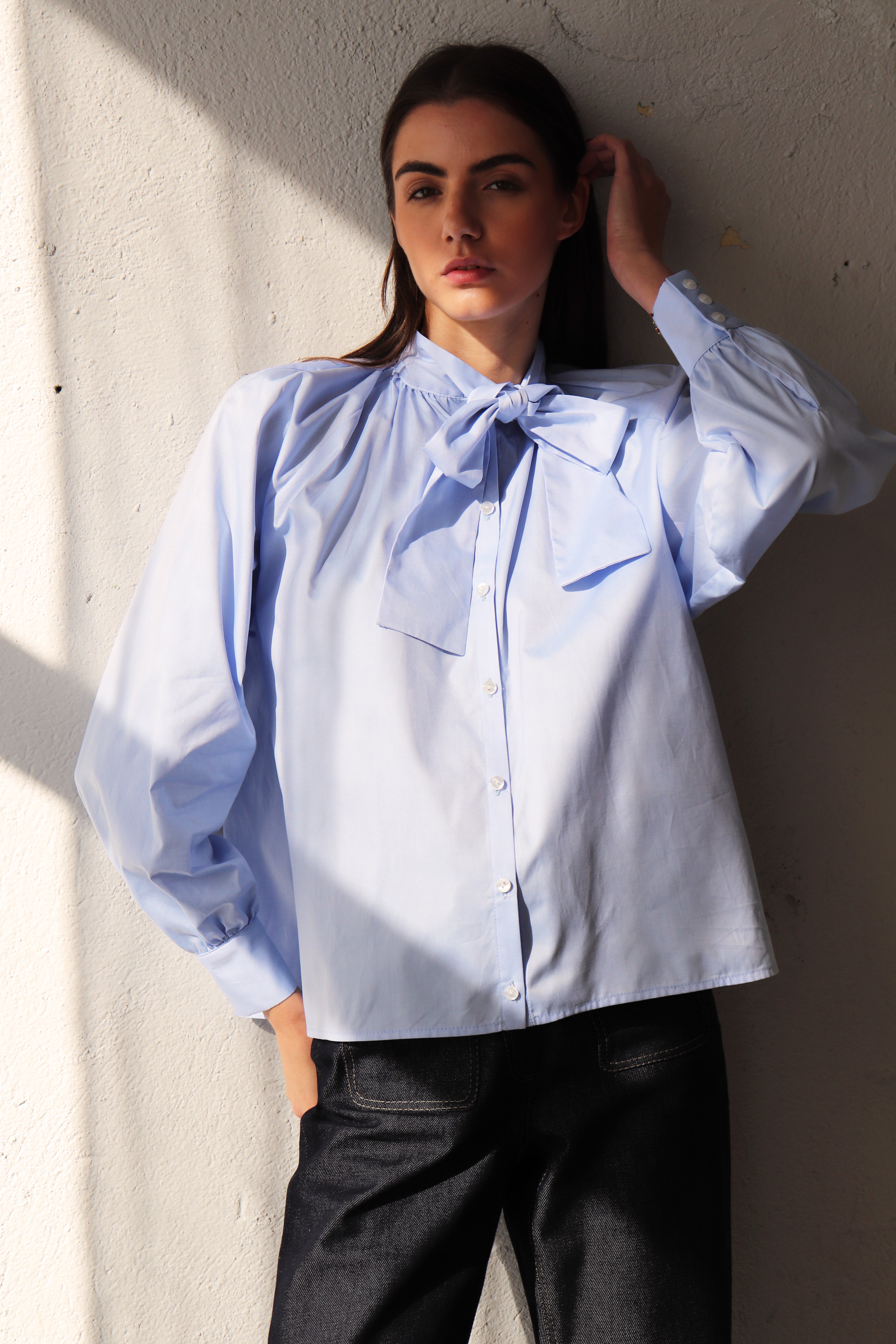 СИНЯ РИЗА С ПАНДЕЛКА