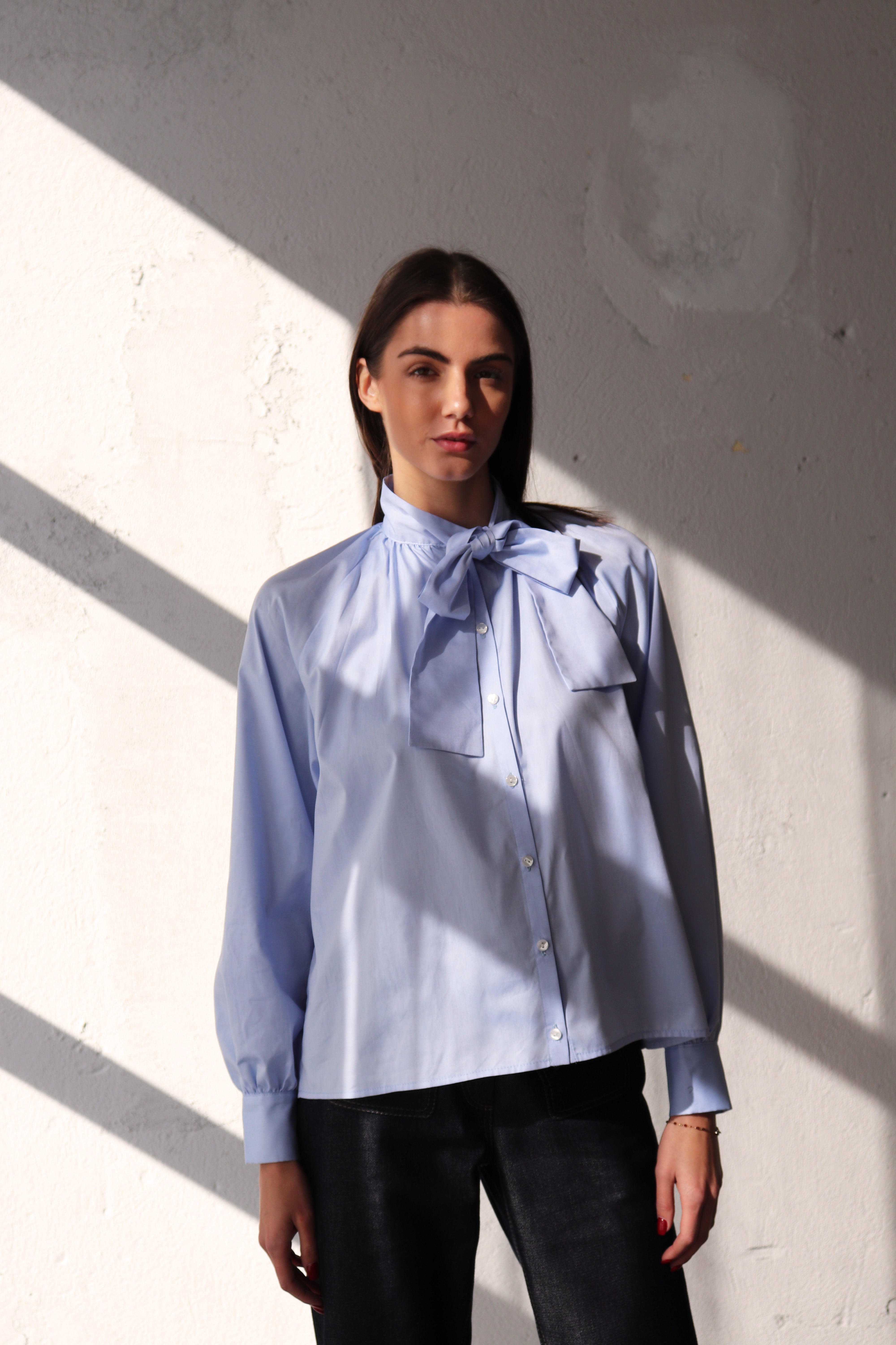 СИНЯ РИЗА С ПАНДЕЛКА