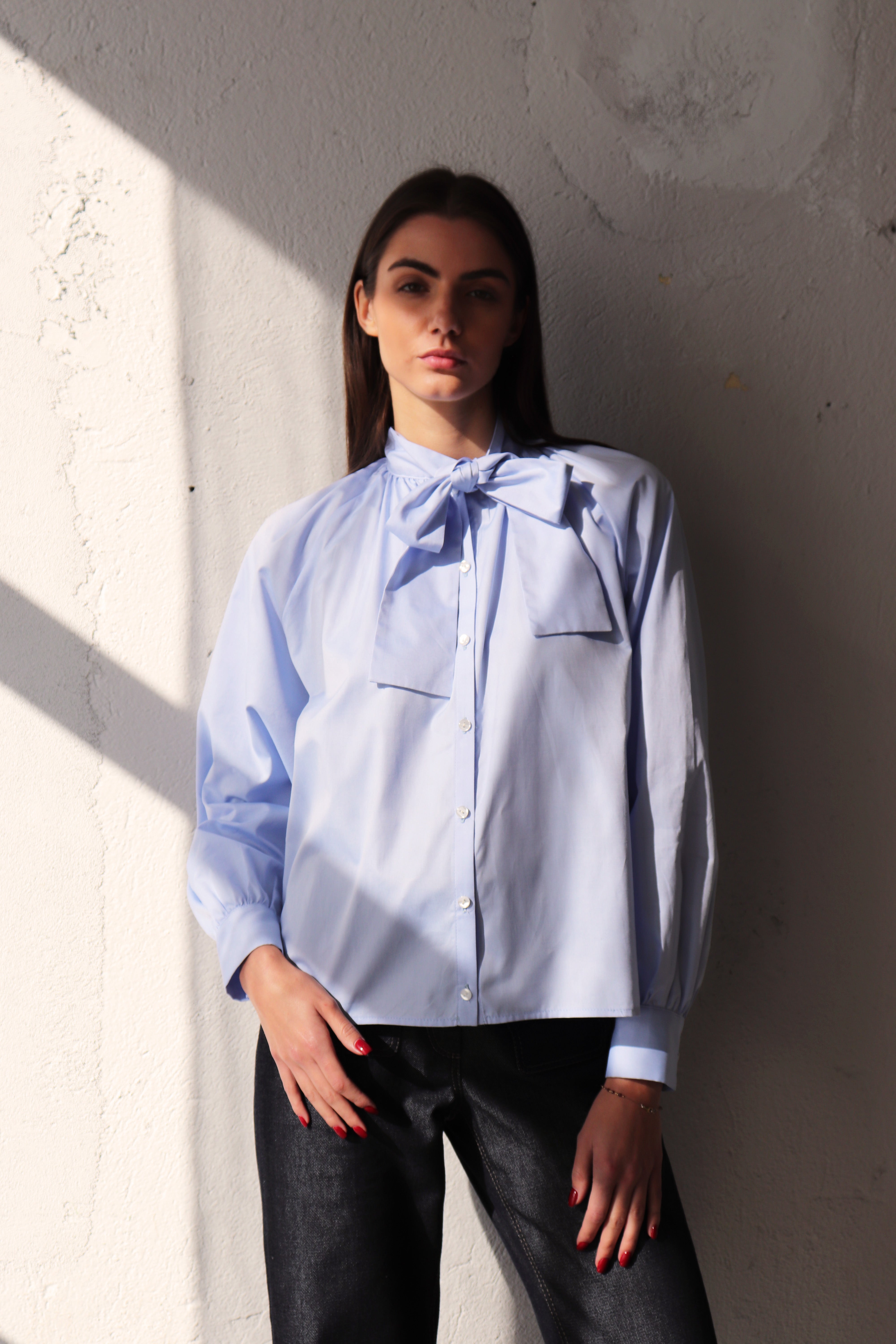 СИНЯ РИЗА С ПАНДЕЛКА