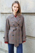 КАРИРАНО ПАЛТО ОТ СУРОВА ВЪЛНА