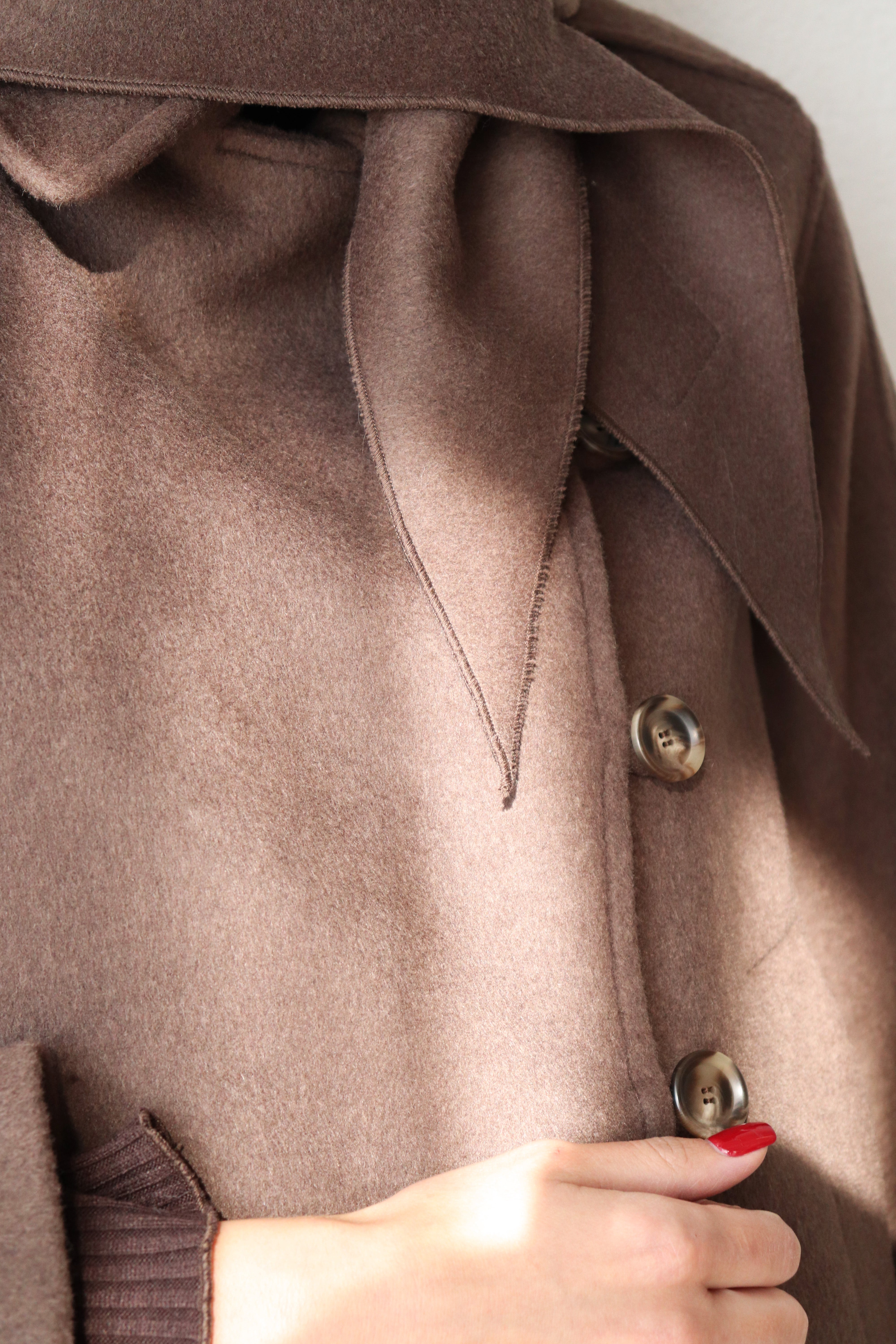 КАФЯВ ТРИЪГЪЛЕН ШАЛ ОТ ВЪЛНА И КАШМИР