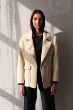 ВЪЛНЕН БЛЕЙЗЪР ОТ БУКЛЕ