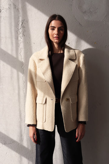 ВЪЛНЕН БЛЕЙЗЪР ОТ БУКЛЕ - VERYCHI